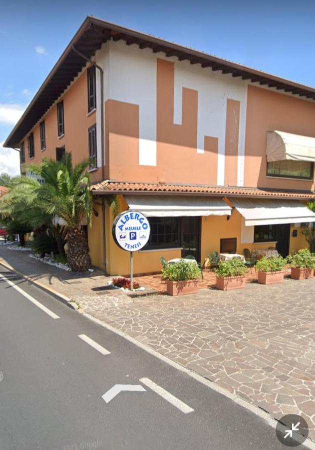 Albergo B&B Tenesi 马内尔巴 外观 照片
