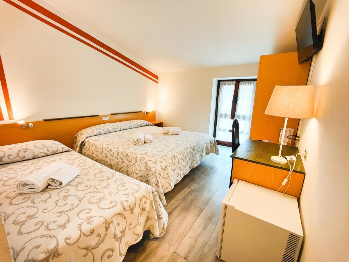 Albergo B&B Tenesi 马内尔巴 外观 照片