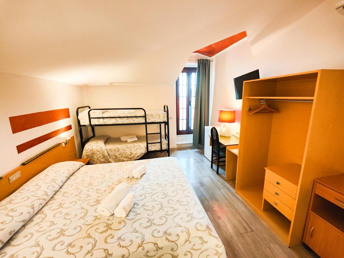 Albergo B&B Tenesi 马内尔巴 外观 照片