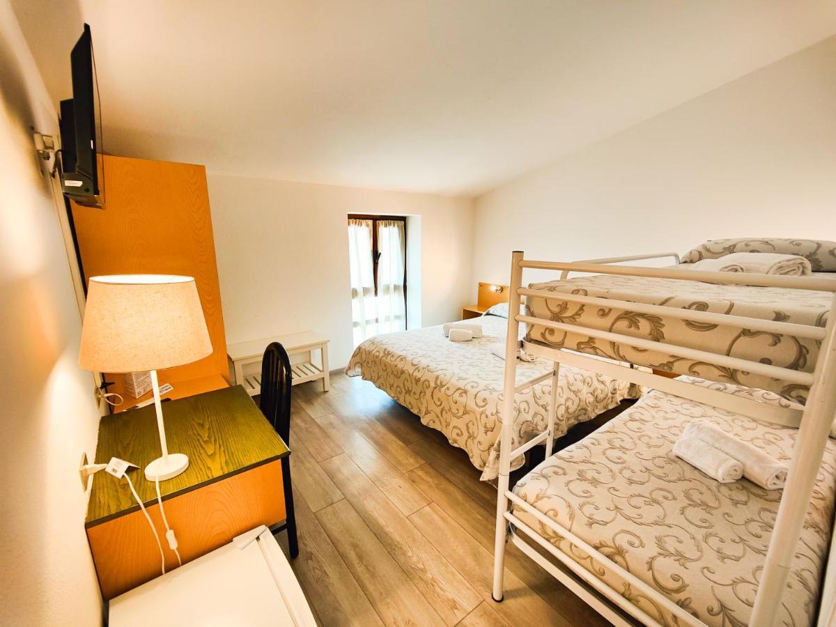 Albergo B&B Tenesi 马内尔巴 外观 照片